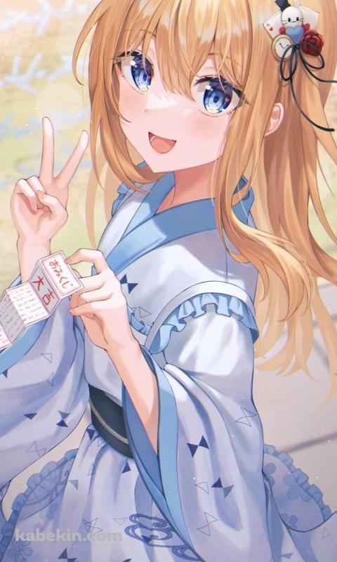 大吉のおみくじを引き笑顔でピースをするアリス / ホワイト・ラビット / 不思議の国のアリスのAndroidの壁紙(480px x 800px) スマホ用