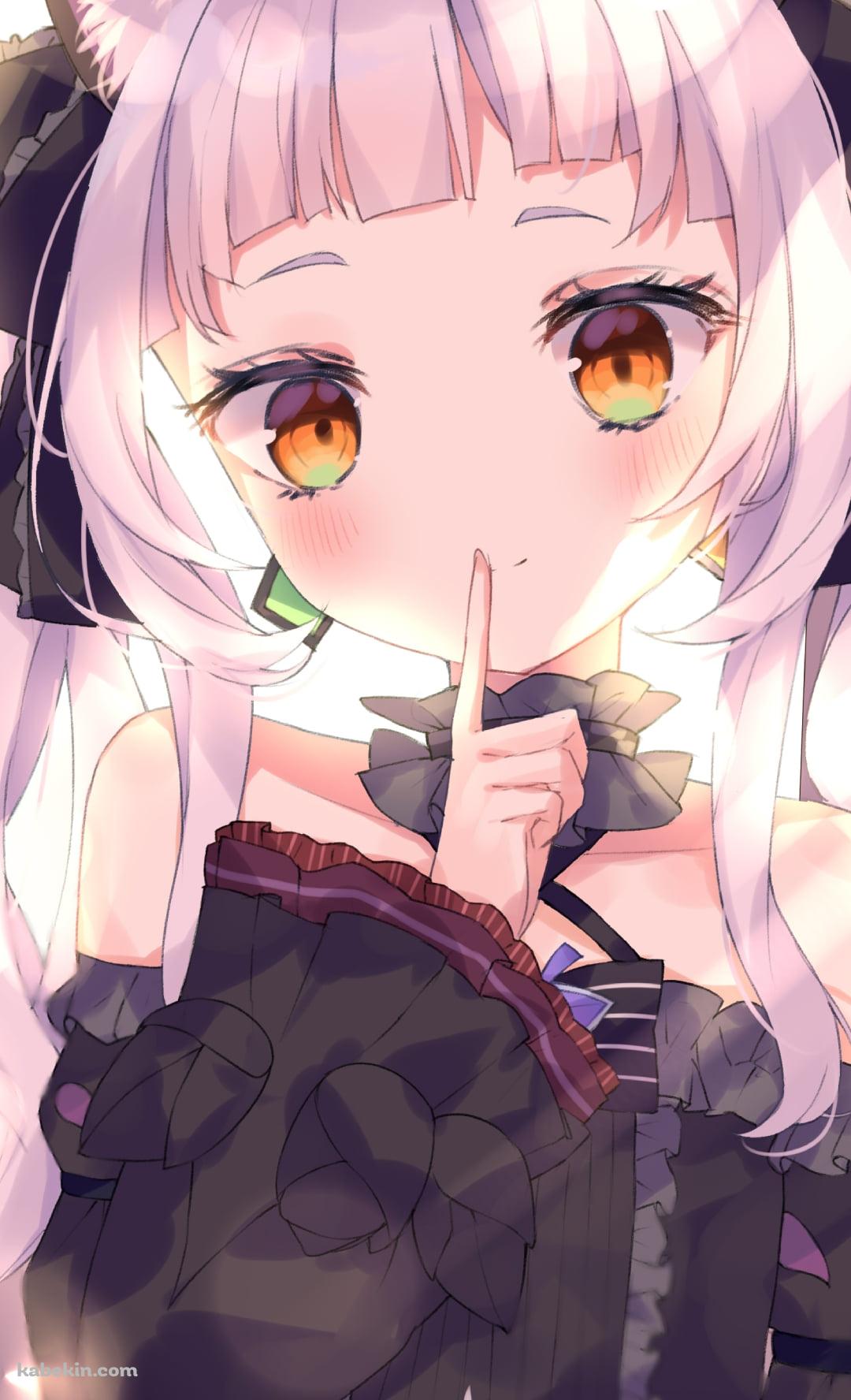「静かに」というポーズをする黒いドレスを着た可愛い紫咲シオン / ホロライブ / バーチャルYouTuber / VtuberのAndroidの壁紙(1080px x 1776px) スマホ用