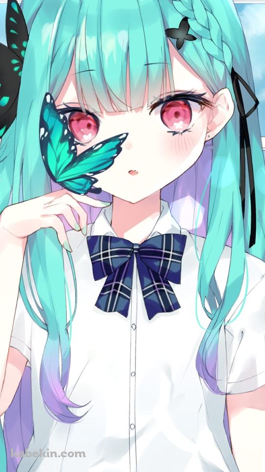 手に大きな緑の蝶がとまっている潤羽るしあ / ホロライブ / バーチャルYouTuber / VtuberのAndroidの壁紙(540px x 960px) スマホ用