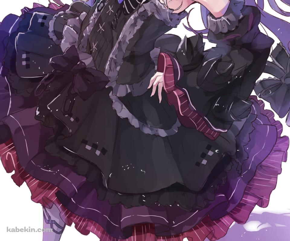 黒いドレスを着て右手でポーズをとる紫咲シオン / ホロライブ / バーチャルYouTuber / VtuberのAndroidの壁紙(960px x 800px) スマホ用