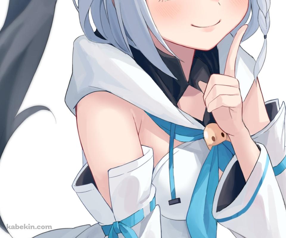 左手の人差し指を立てて笑顔の白上フブキ / ホロライブ / バーチャルYouTuber / VtuberのAndroidの壁紙(960px x 800px) スマホ用