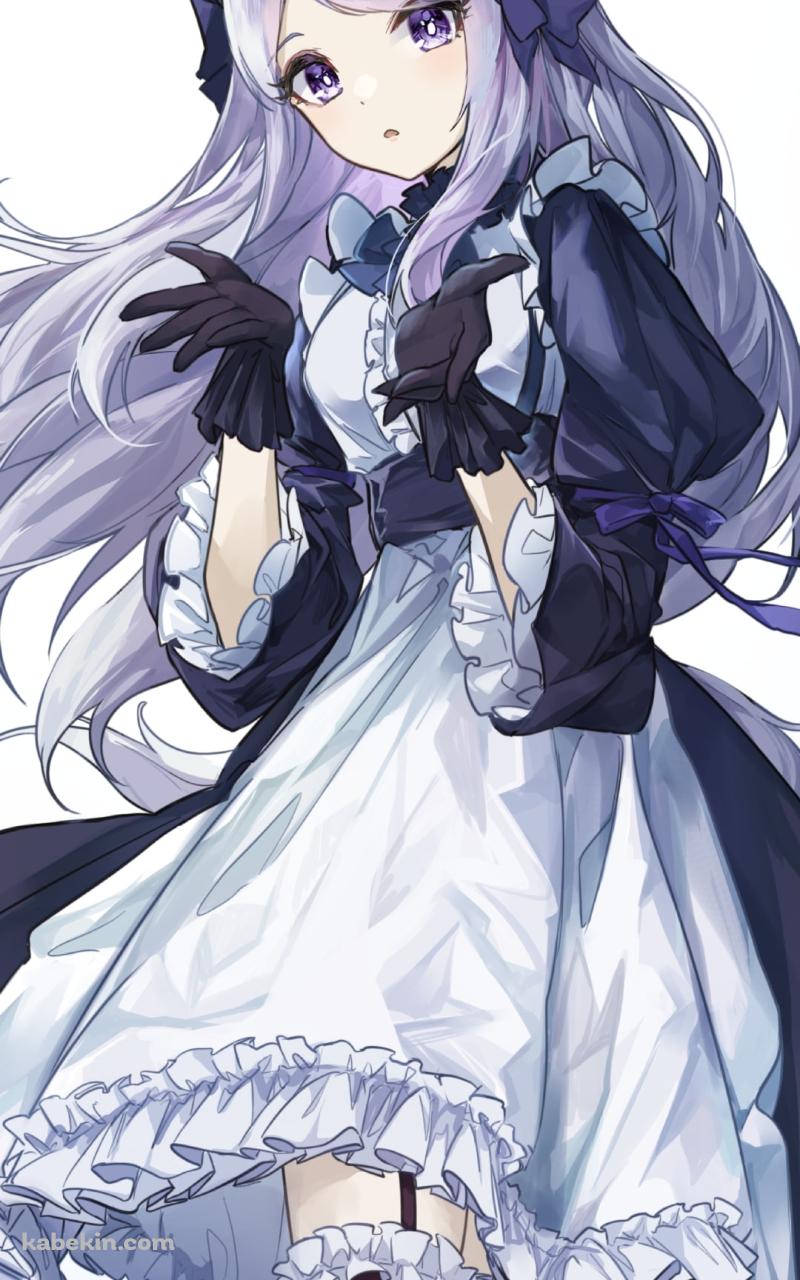 メイド服を着て両手を広げるメジロマックイーン / ウマ娘プリティー