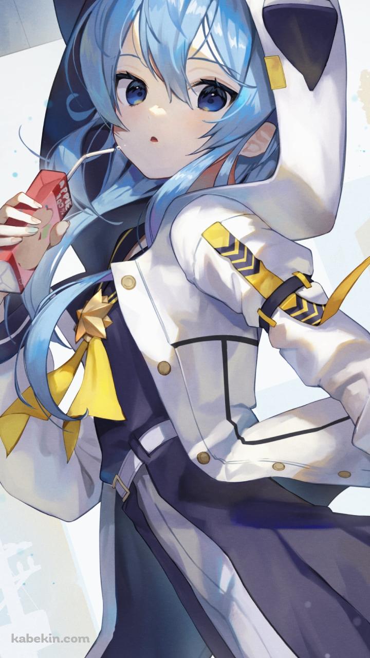 パックのリンゴジュースを飲みながらこちらに気づく星街すいせいのAndroidの壁紙(720px x 1280px) スマホ用