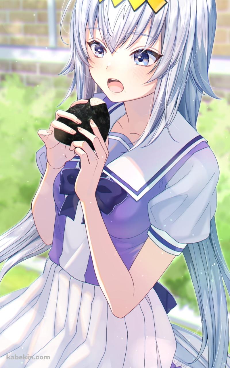 大きなおにぎりを食べるオグリキャップ / ウマ娘プリティーダービーのAndroidの壁紙(800px x 1280px) スマホ用