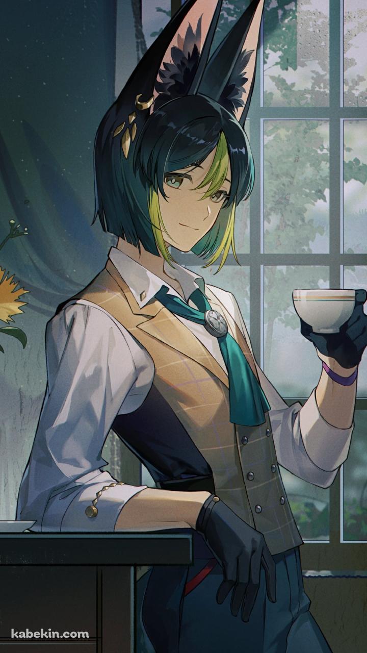 茶色の棚にもたれて珈琲を飲みこちらに微笑むティナリ / 原神のAndroidの壁紙(720px x 1280px) スマホ用