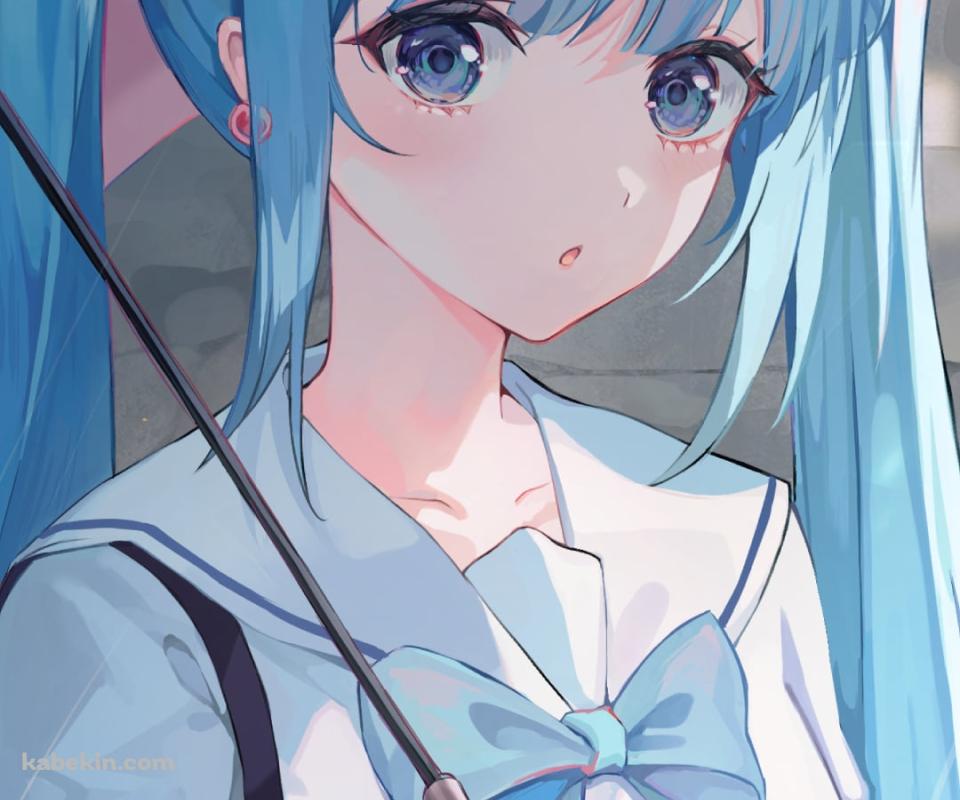 ピンクの傘をさして緑の葉の上のカタツムリを見る初音ミク / ボカロ / ボーカロイドのAndroidの壁紙(960px x 800px) スマホ用