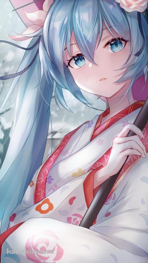 薔薇と梅の花柄の白い着物を着て赤い和傘をさす綺麗な初音ミクのAndroidの壁紙(480px x 854px) スマホ用
