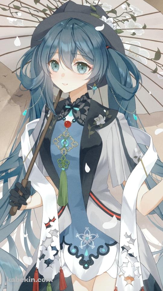 白い花柄の傘をさす初音ミク / 白と青の洋服 / 初音ミクのAndroidの壁紙(540px x 960px) スマホ用