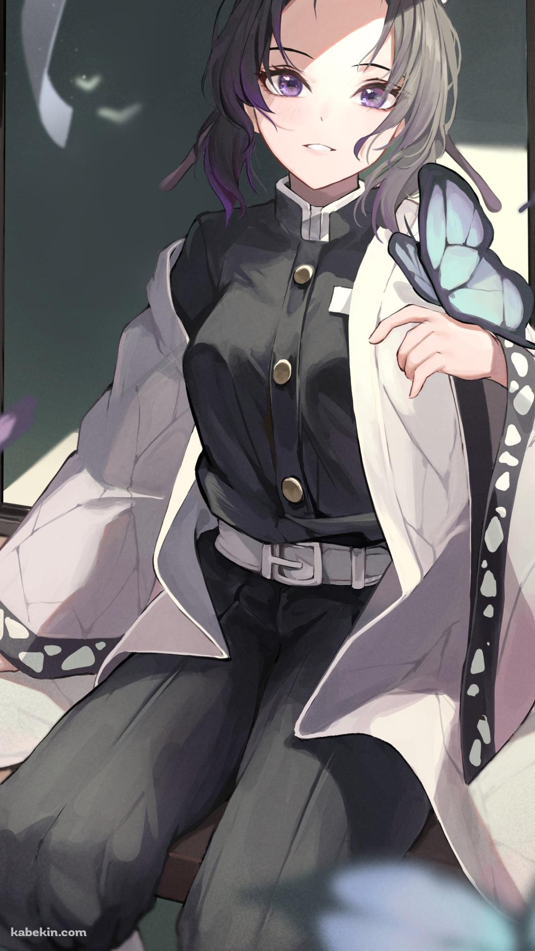 縁側で風鈴を見る胡蝶しのぶ / 鬼滅の刃のAndroidの壁紙(1080px x 1920px) スマホ用
