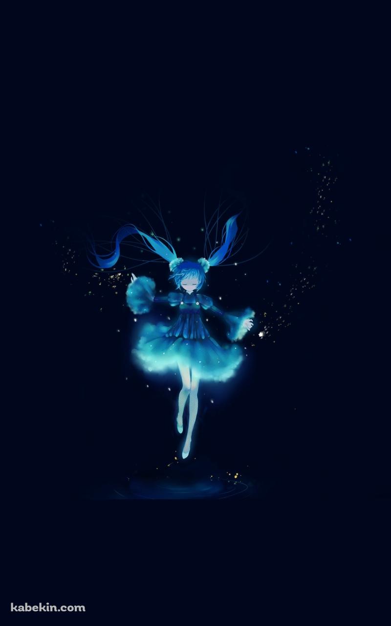 空中に浮き青く光る初音ミク / ボカロ / ボーカロイドのAndroidの壁紙(800px x 1280px) スマホ用