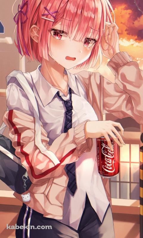 夕暮れ、コカ・コーラの缶を持つ可愛いラム / re:ゼロから始める異世界生活のAndroidの壁紙(480px x 800px) スマホ用
