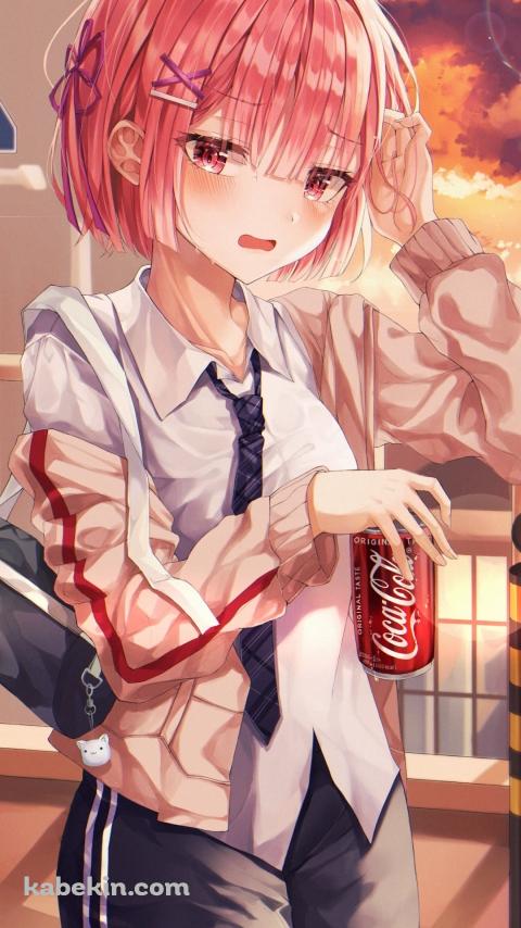 夕暮れ、コカ・コーラの缶を持つ可愛いラム / re:ゼロから始める異世界生活のAndroidの壁紙(480px x 854px) スマホ用