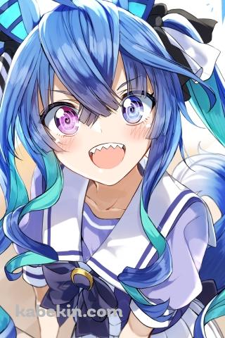 机に両手をついた笑顔のツインターボ / ウマ娘プリティーダービーのAndroidの壁紙(320px x 480px) スマホ用