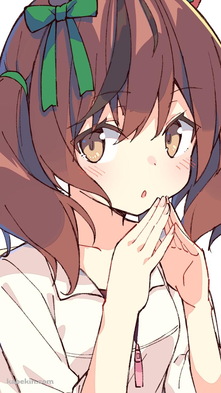 両手を合わせて椅子に座る可愛いナイスネイチャ / ウマ娘プリティーダービーのAndroidの壁紙(720px x 1280px) スマホ用