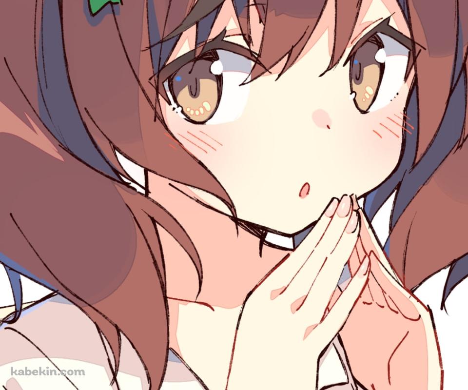 両手を合わせて椅子に座る可愛いナイスネイチャ / ウマ娘プリティーダービーのAndroidの壁紙(960px x 800px) スマホ用