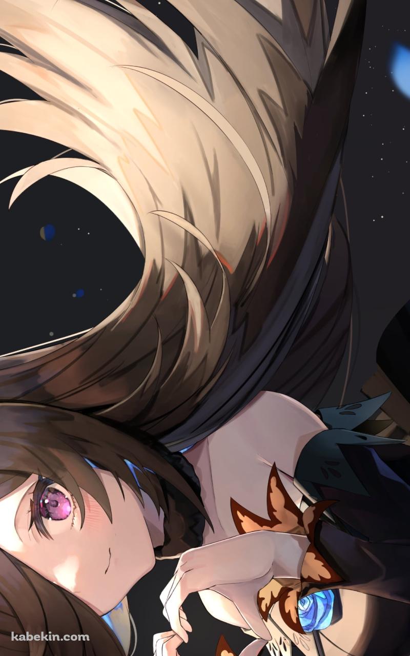 両手でハートを作り微笑むライスシャワー / 黒いドレス / 青い花のブローチ / ウマ娘プリティーダービーのAndroidの壁紙(800px x 1280px) スマホ用