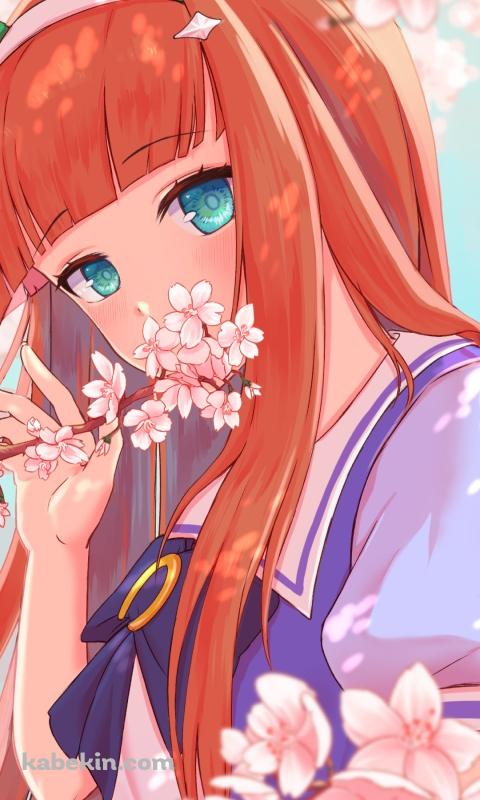 桜の花の匂いを嗅ぐサイレンススズカ / ウマ娘プリティーダービーのAndroidの壁紙(480px x 800px) スマホ用
