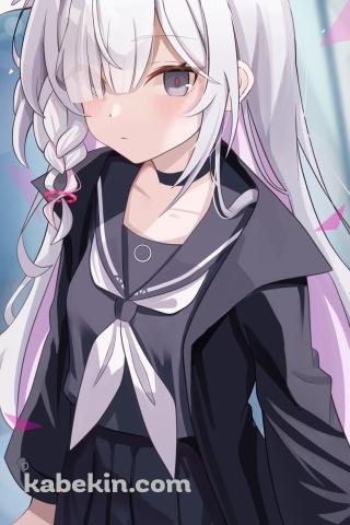 こちらを見つめるプラナ / ブルアカ / ブルーアーカイブのAndroidの壁紙(320px x 480px) スマホ用