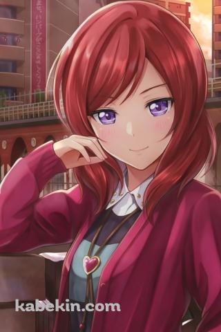 川沿いの橋に肘をつき微笑む西木野真姫（にしきの まき） / ラブライブ!のAndroidの壁紙(320px x 480px) スマホ用