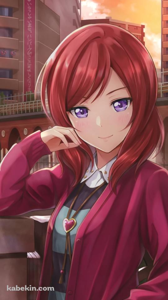 川沿いの橋に肘をつき微笑む西木野真姫（にしきの まき） / ラブライブ!のAndroidの壁紙(540px x 960px) スマホ用