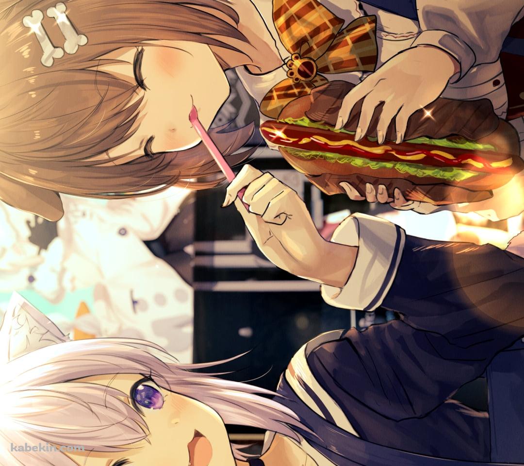ソフトクリームを持つ猫又おかゆと大きなパンを持つ戌神ころね / ホロライブ / バーチャルYouTuber / VtuberのAndroidの壁紙(1080px x 960px) スマホ用