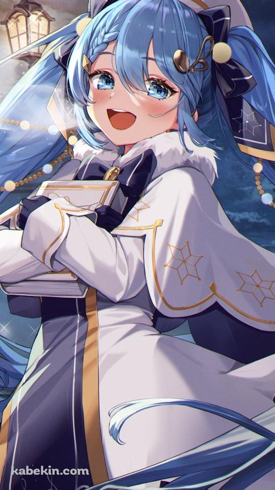 分厚い白い本を持つ笑顔の雪ミク / ボカロ / ボーカロイドのAndroidの壁紙(540px x 960px) スマホ用