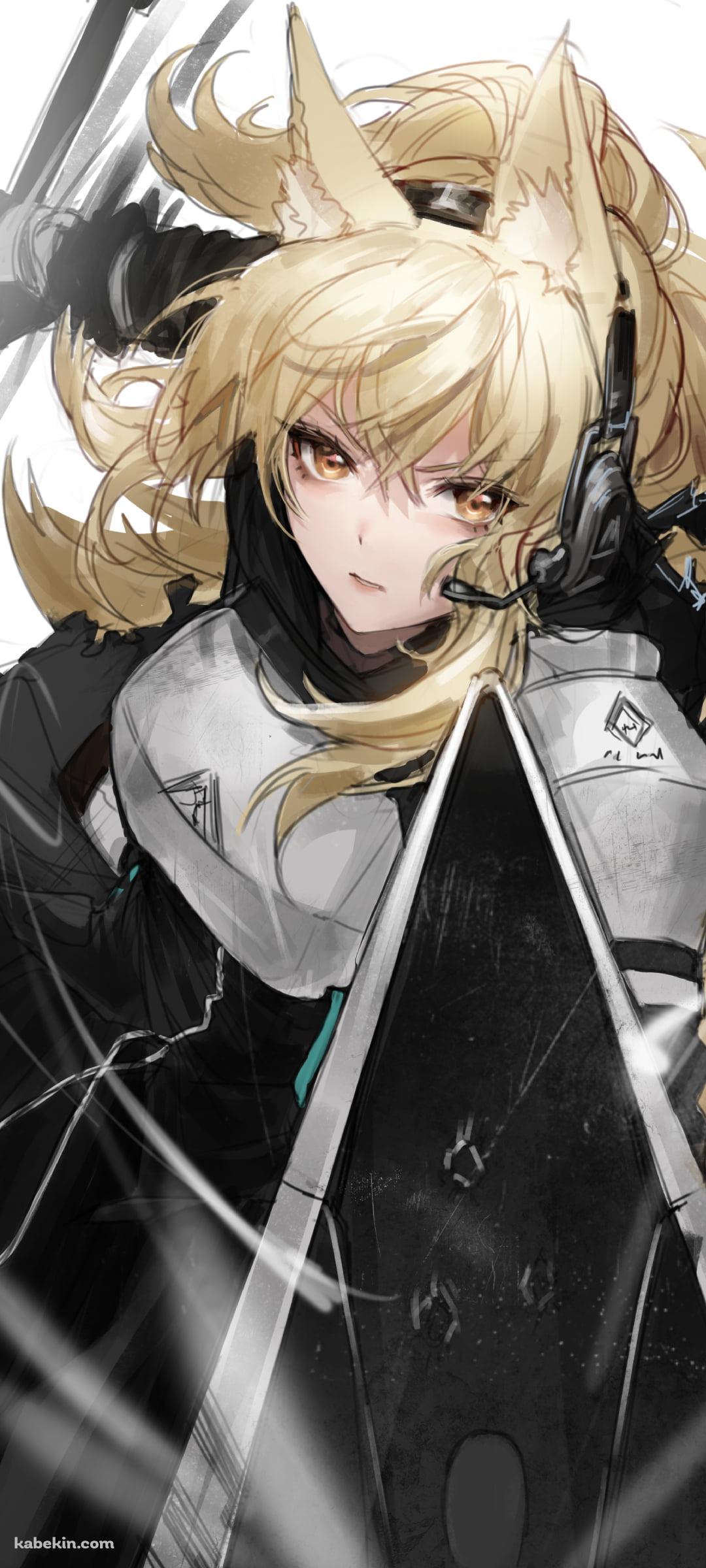 黒い盾をかまえるかっこいいニアール / アークナイツのAndroidの壁紙(1080px x 2400px) スマホ用