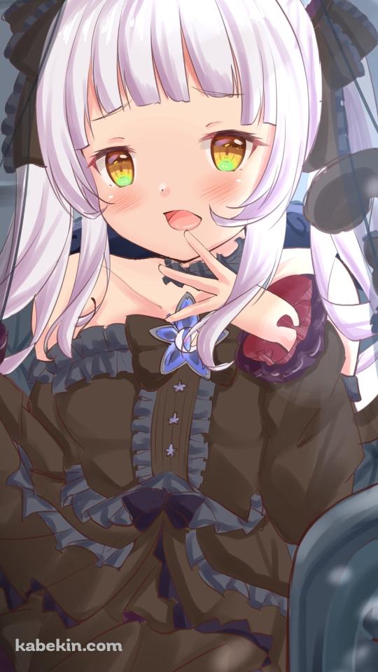 黒い洋服を着たプニプニの紫咲シオン / ホロライブ / バーチャルYouTuber / VtuberのAndroidの壁紙(540px x 960px) スマホ用