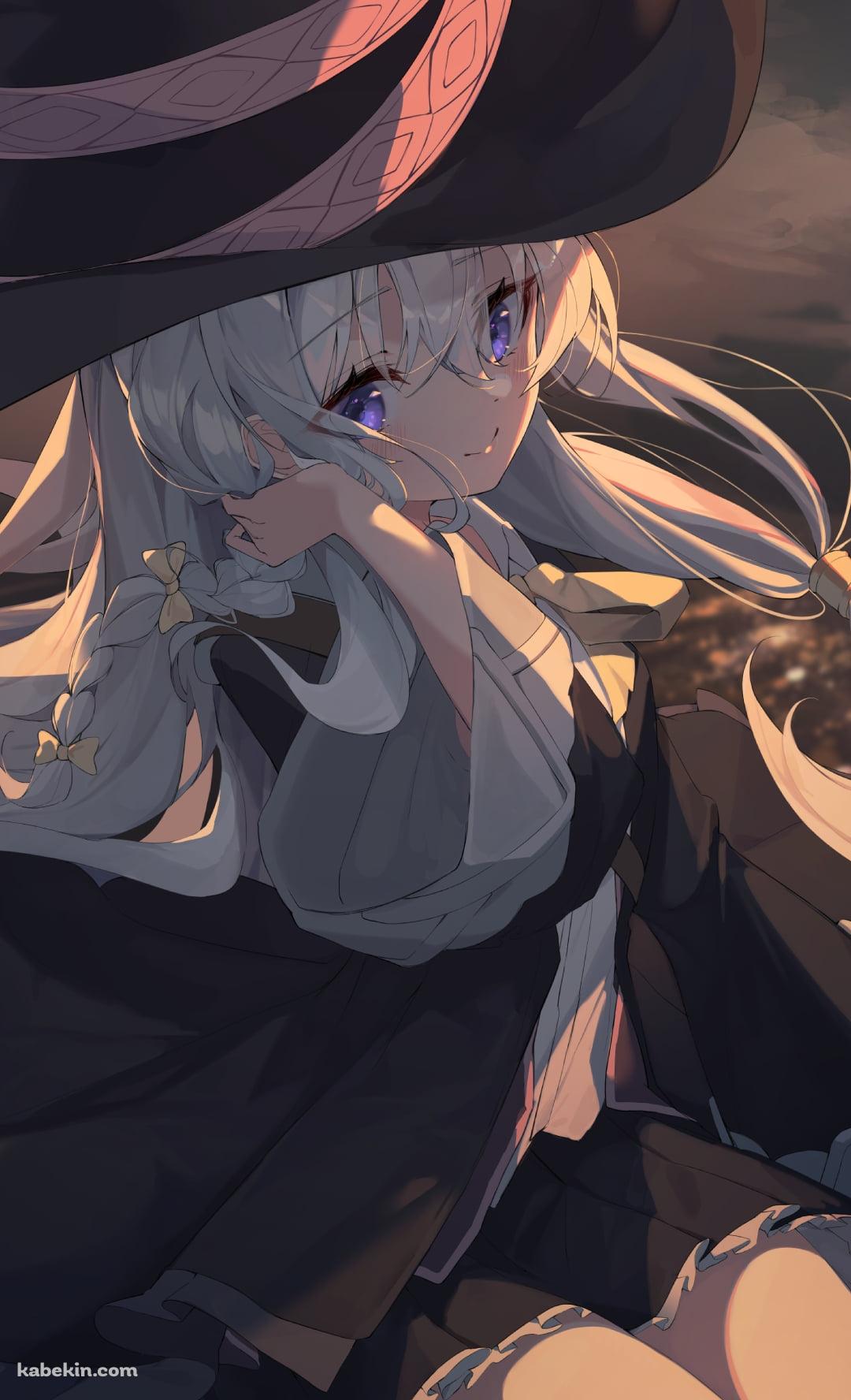 髪をおさえながらホウキに乗って空を飛ぶイレイナ / 魔女の旅々のAndroidの壁紙(1080px x 1776px) スマホ用