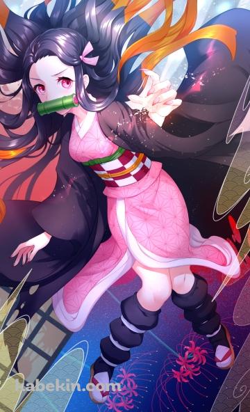 巻物を咥えた可愛い竈門禰豆子 / 彼岸花 / 鬼滅の刃のAndroidの壁紙(360px x 592px) スマホ用
