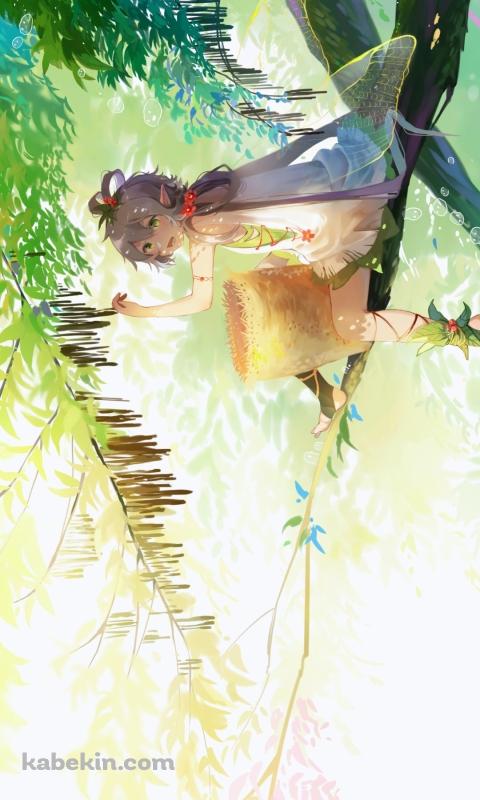木の上で木の実を収穫する洛天依 / ボカロ / ボーカロイドのAndroidの壁紙(480px x 800px) スマホ用
