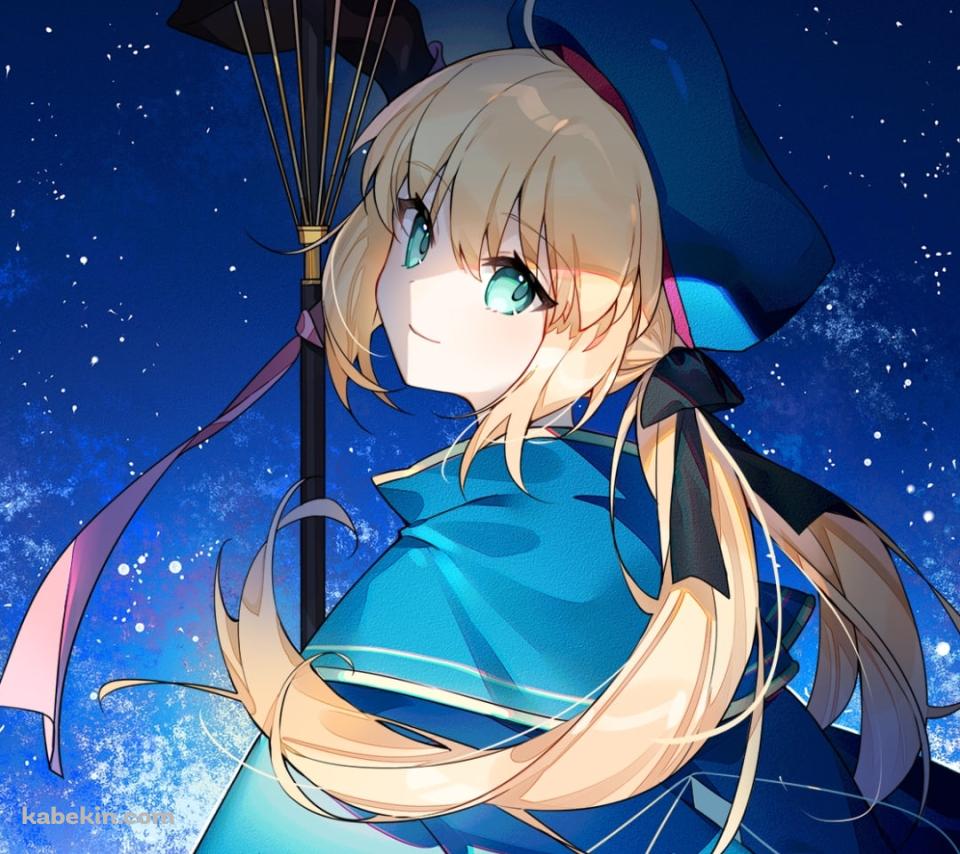 大きな杖を持ち振り返るアルトリア・ペンドラゴン / アルトリア・キャスター / 銀河 / 星空 / fate/grand orderのAndroidの壁紙(960px x 854px) スマホ用
