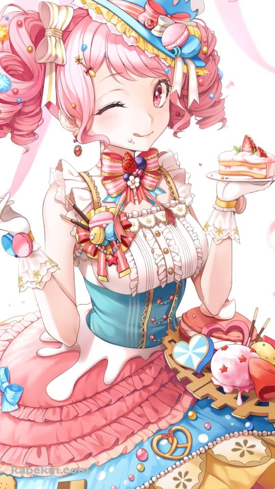 お皿に入った苺のショートケーキを持つ丸山彩 / バンドリ！のAndroidの壁紙(540px x 960px) スマホ用