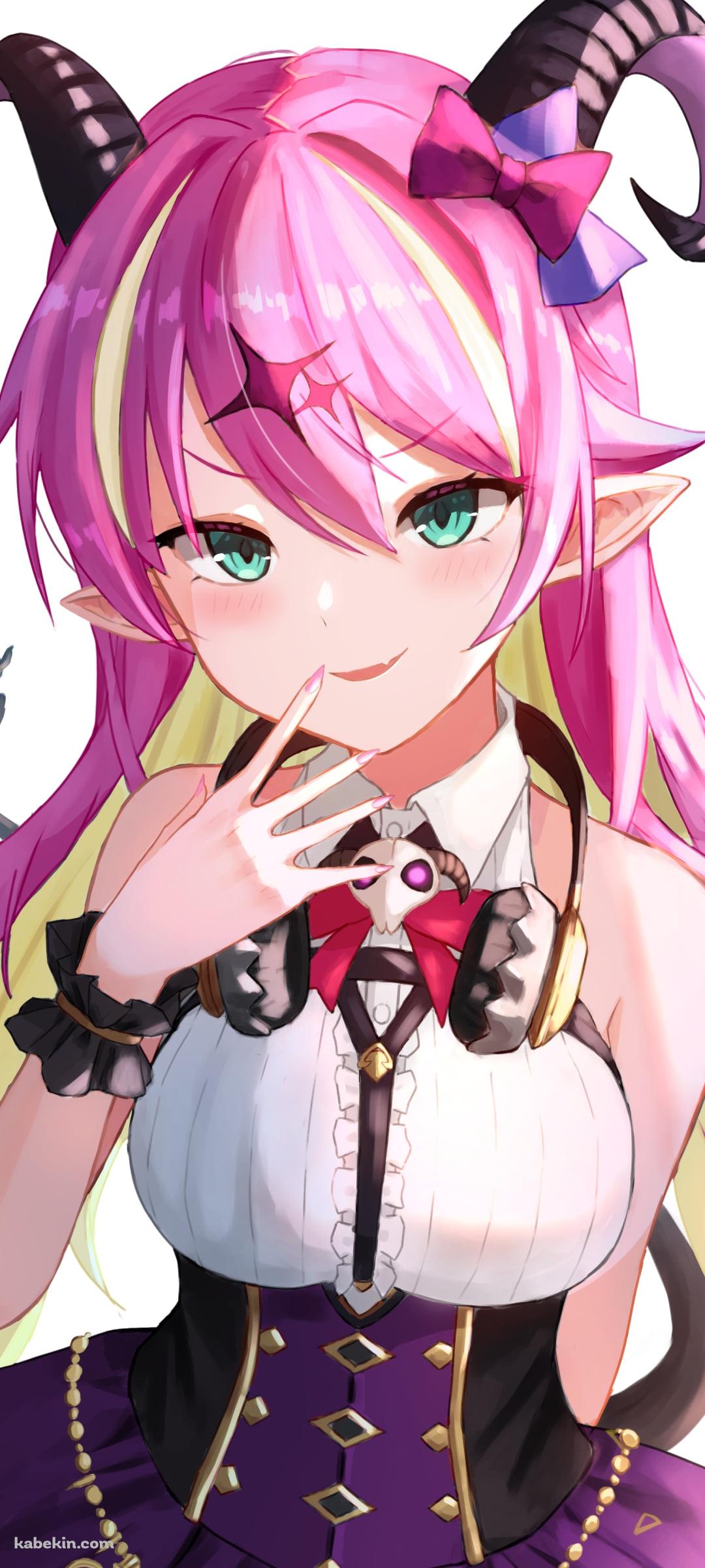 手を口元にあてて微笑む魔乃アロエ / ホロライブ / バーチャルYouTuber / VtuberのAndroidの壁紙(1080px x 2400px) スマホ用