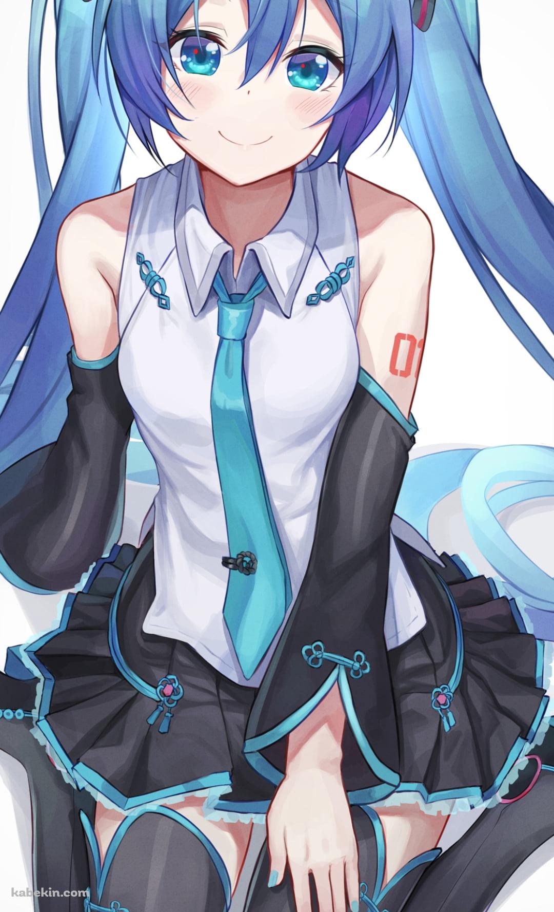 女の子座りをする可愛い初音ミク / 笑顔 / ボカロ / ボーカロイドのAndroidの壁紙(1080px x 1776px) スマホ用