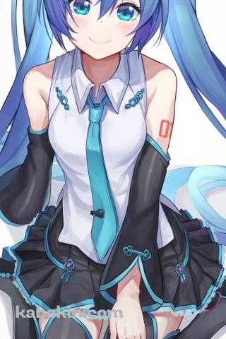 女の子座りをする可愛い初音ミク / 笑顔 / ボカロ / ボーカロイドのAndroidの壁紙(320px x 480px) スマホ用