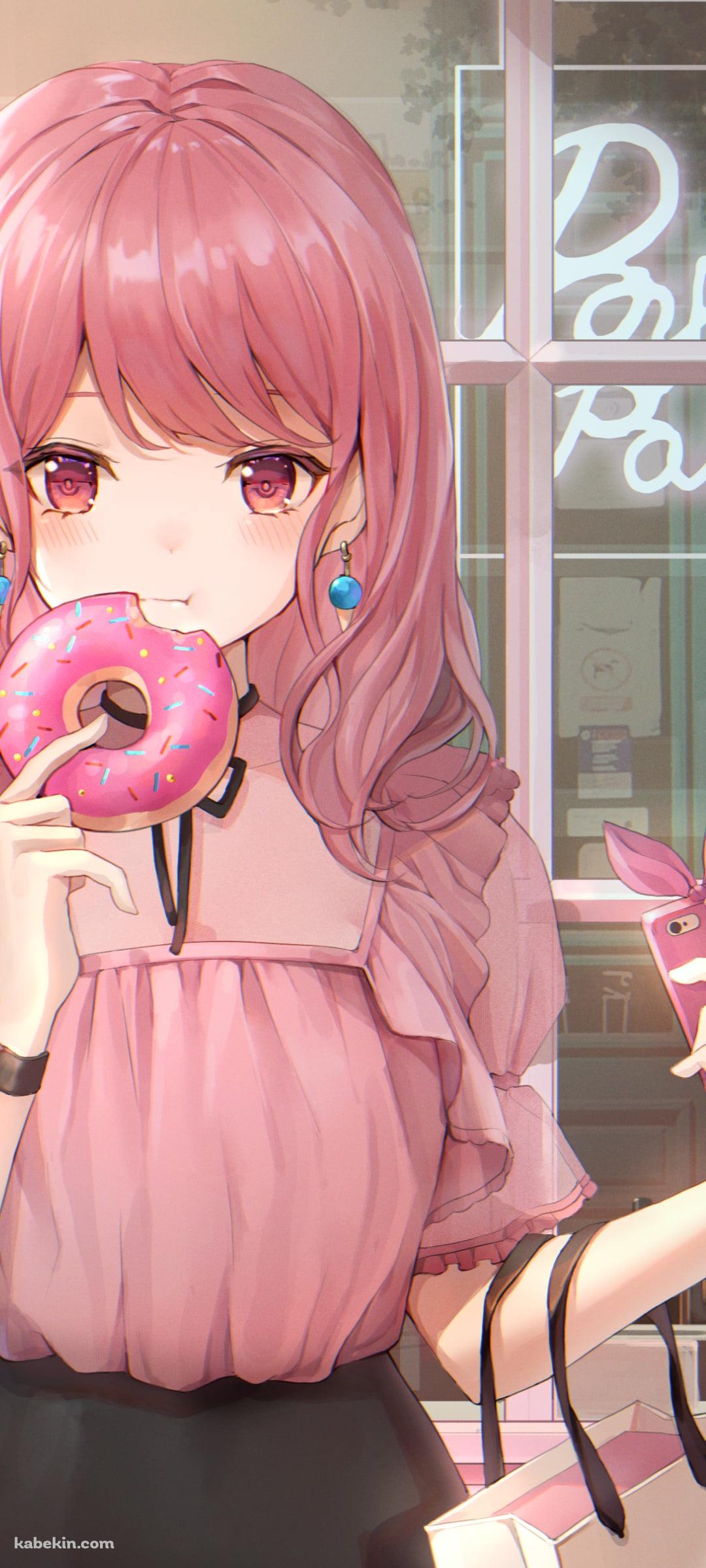 ピンクのスマホとドーナツを持つ可愛い丸山彩 / バンドリ！のAndroidの壁紙(1080px x 2400px) スマホ用