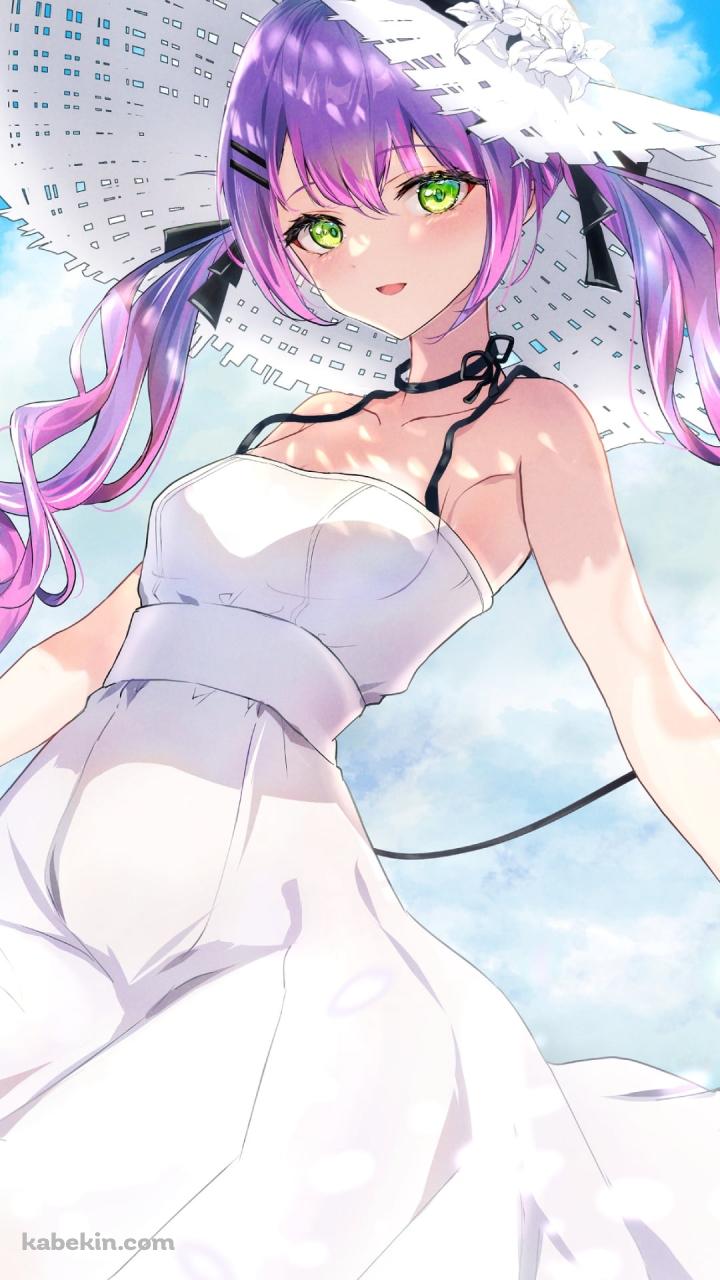 青空の下、白い帽子を被った可愛い常闇トワ / ホロライブ / バーチャルYouTuber / VtuberのAndroidの壁紙(720px x 1280px) スマホ用