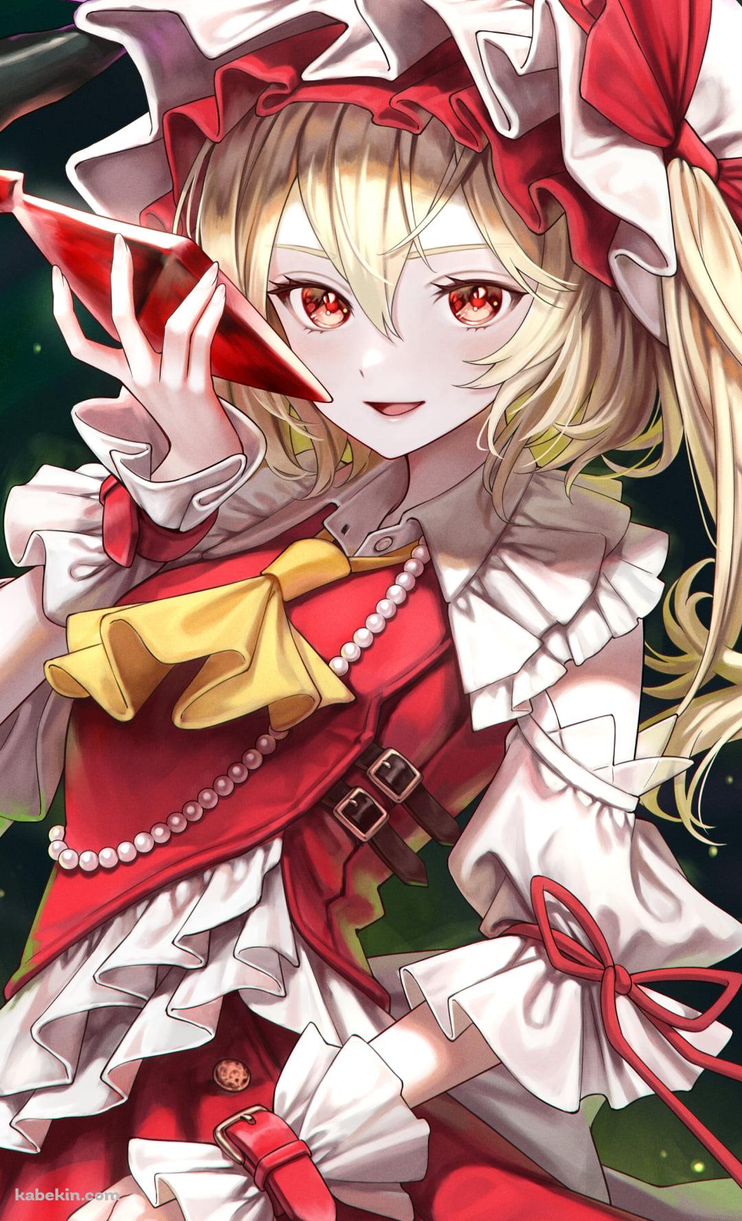 大きな赤い宝石を持ち微笑むフランドール・スカーレット / 東方のAndroidの壁紙(1080px x 1776px) スマホ用