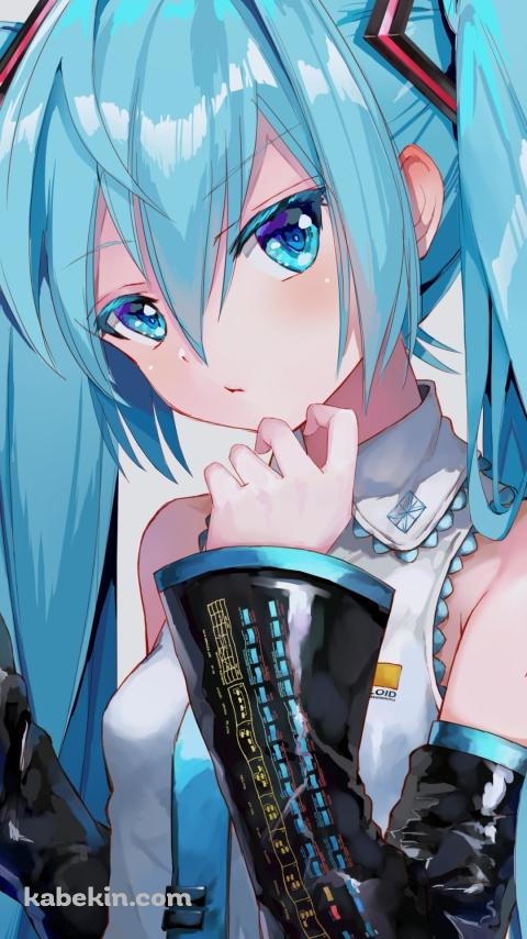 顎に手をあてこちらを見る初音ミク / ボカロ / ボーカロイドのAndroidの壁紙(480px x 854px) スマホ用
