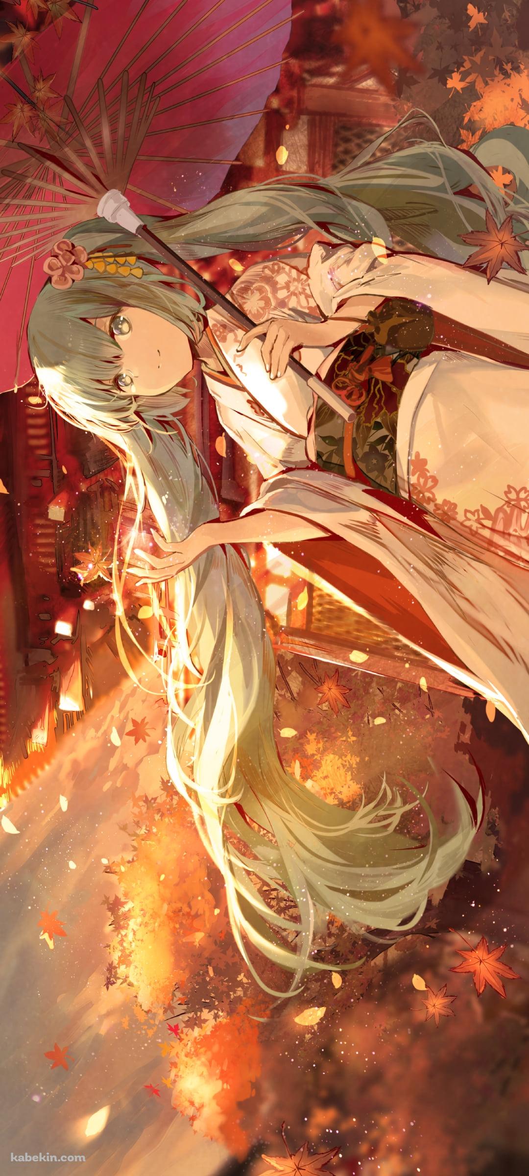 赤い和傘をさした着物を着た綺麗な初音ミク / 紅葉 / ボカロ / ボーカロイドのAndroidの壁紙(1080px x 2400px) スマホ用
