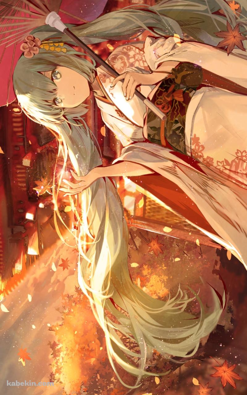 赤い和傘をさした着物を着た綺麗な初音ミク / 紅葉 / ボカロ / ボーカロイドのAndroidの壁紙(800px x 1280px) スマホ用