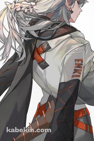 手鏡を見るサリア / アークナイツのAndroidの壁紙(320px x 480px) スマホ用