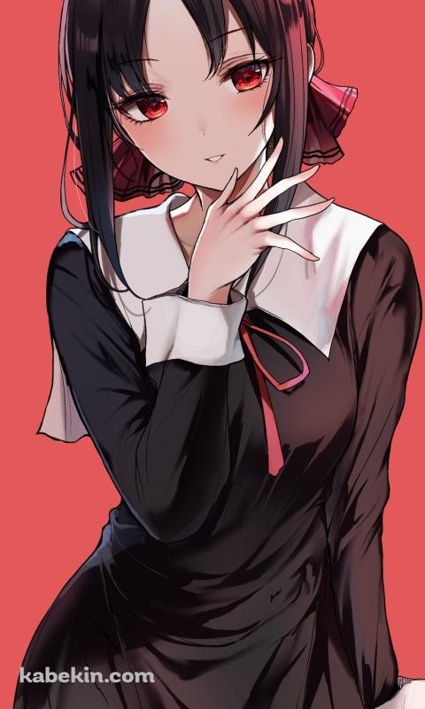 照れている可愛い四宮かぐや / 赤いリボン / かぐや様は告らせたい～天才たちの恋愛頭脳戦～のAndroidの壁紙(480px x 800px) スマホ用