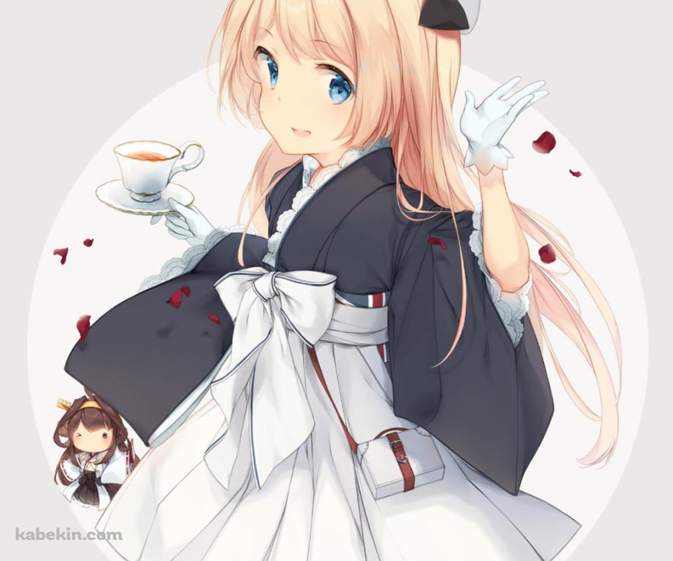 お茶が入ったティーカップを持つ可愛い金剛 / 艦隊これくしょんのAndroidの壁紙(960px x 800px) スマホ用