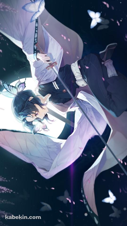 剣を持ち水面を歩く胡蝶しのぶ / 満月 / 鬼滅の刃のAndroidの壁紙(540px x 960px) スマホ用