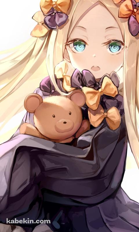 ユーゴを抱えるアビゲイル・ウィリアムズ / アビ― / 青い蝶 / Fate/Grand OrderのAndroidの壁紙(480px x 800px) スマホ用