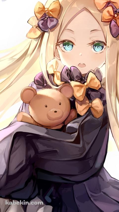 ユーゴを抱えるアビゲイル・ウィリアムズ / アビ― / 青い蝶 / Fate/Grand OrderのAndroidの壁紙(480px x 854px) スマホ用