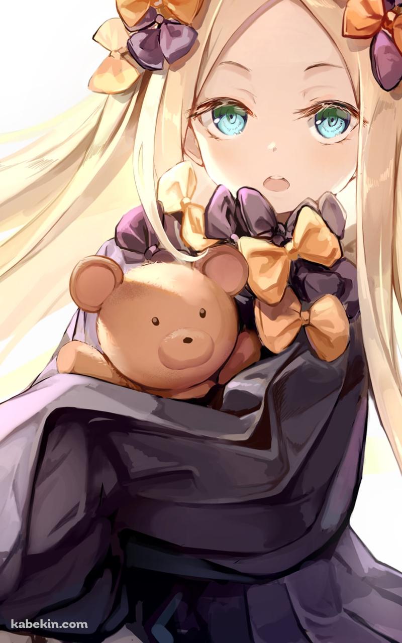 ユーゴを抱えるアビゲイル・ウィリアムズ / アビ― / 青い蝶 / Fate/Grand OrderのAndroidの壁紙(800px x 1280px) スマホ用