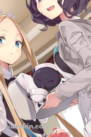 メイド姿の可愛いアビゲイル・ウィリアムズと葛飾北斎 / とと様 / fate/grand orderのAndroidの壁紙(320px x 480px) スマホ用